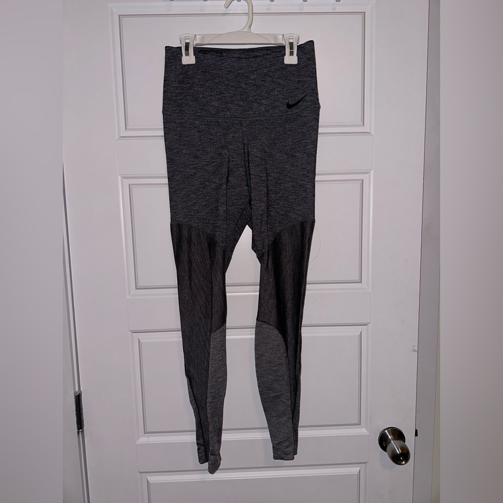 Gray nike leggings